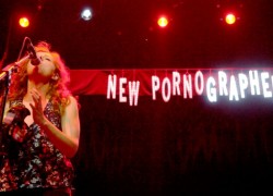 Concert review: New Pornographers blow it