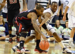 No. 5 UConn suffers letdown against Louisville