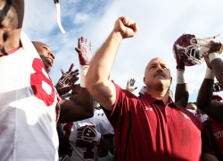 Temple wins first bowl game since 1979