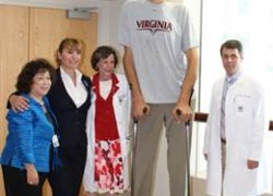 World’s tallest man stops growing