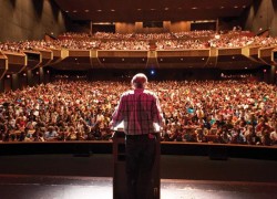 Ron Paul supporters pack rally
