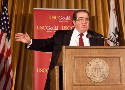 Justice Scalia defends view of the Constitution