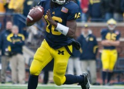 Michigan’s Denard Robinson sets standards for Big Ten quarterbacks