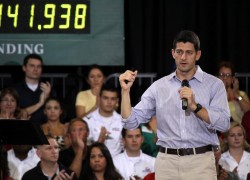 Paul Ryan makes campaign stop at UCF