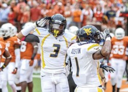 No. 4 West Virginia holds off No. 15 Longhorns in 48-45 shootout on the road